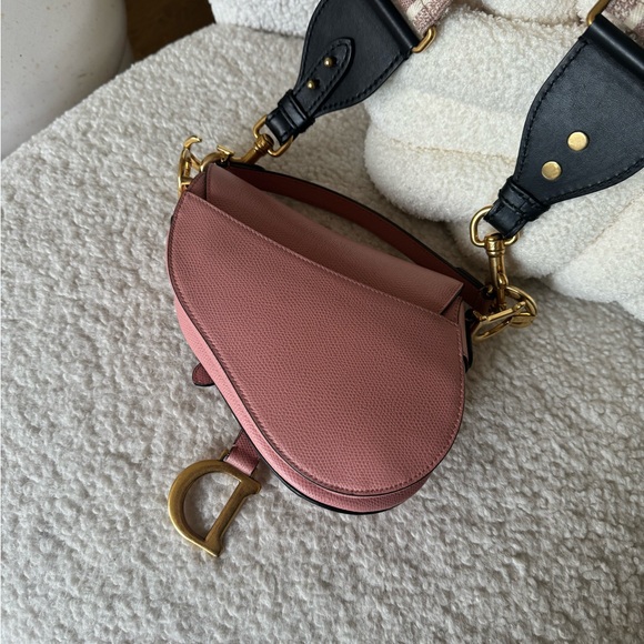 Authentic CHRISTIAN DIOR 2018 Mini Saddle Bag (guitar strap not included) - Picture 13 of 13